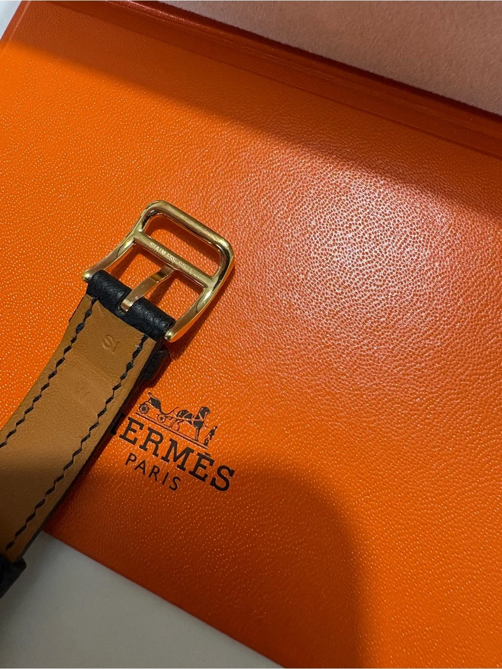 Hermès Huere H, Small Model, Gold Watch with Black Leather Strap